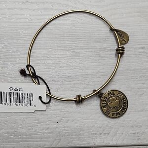 Bella Ryann Bangle Charm Bracelet Kiss Me I'm Irish